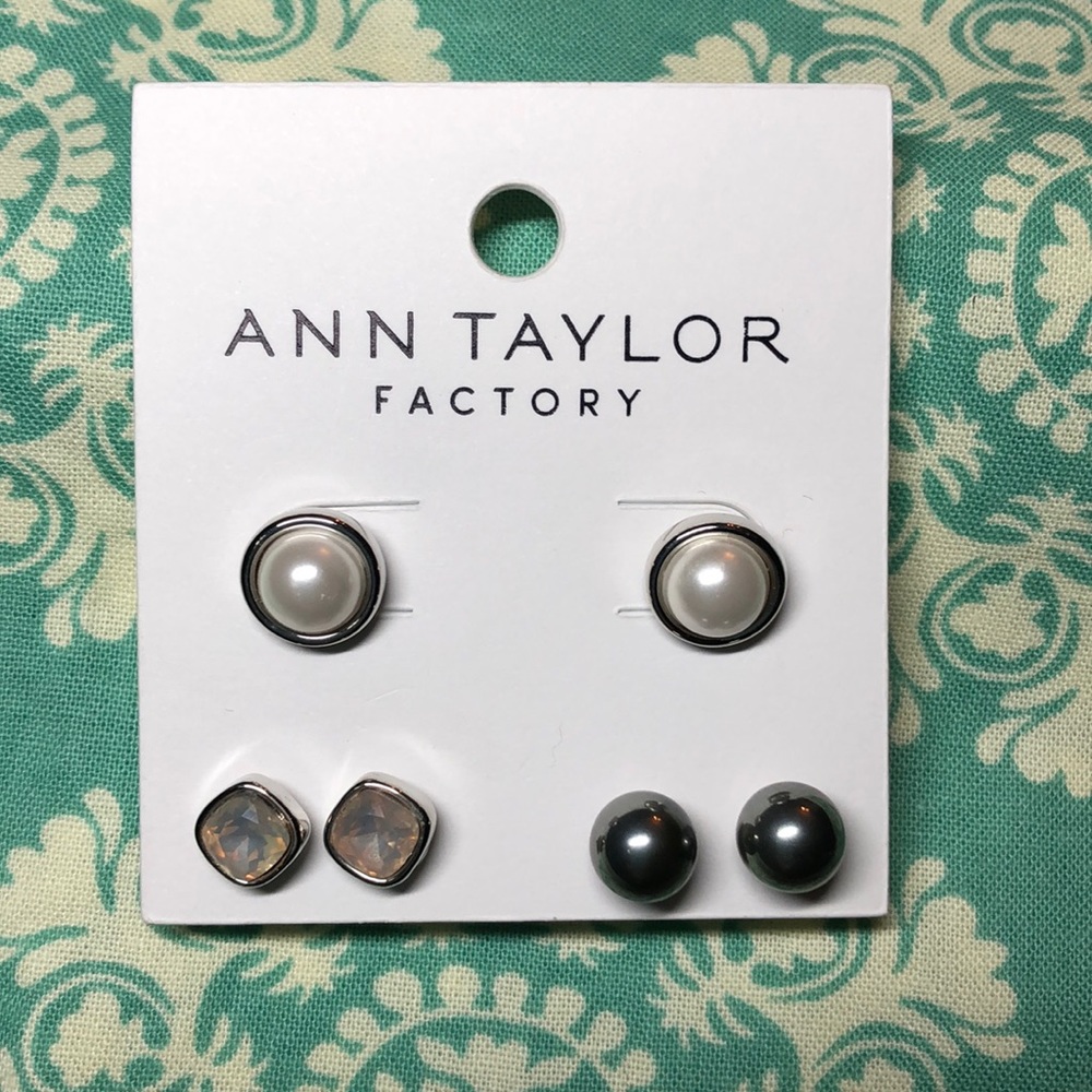 Ann Taylor Factory Earrings (3 pair))